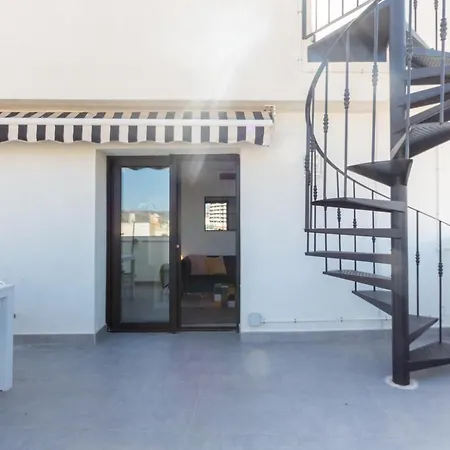 Lägenhet Old Penthouse With Fantastic Views & Parking Benidorm