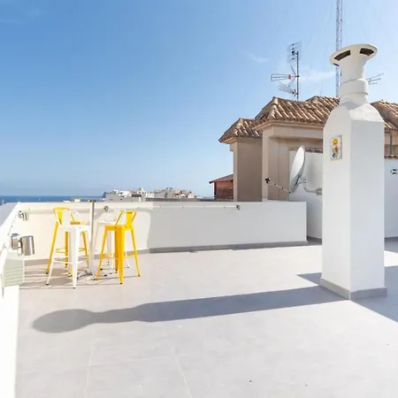 Lägenhet Old Penthouse With Fantastic Views & Parking