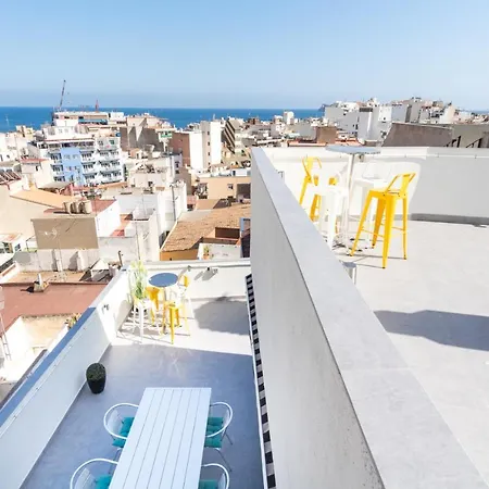 Old Penthouse With Fantastic Views & Parking Lägenhet Benidorm